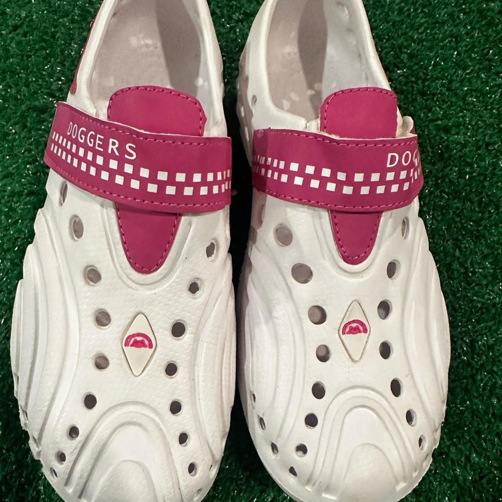 Doggers Pink & White Water Slip On Shoes Sandals Size 8 Womens Adjustable Strap